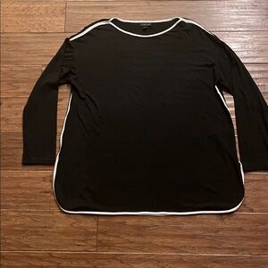 J. Jill Wearever Collection Women’s Black with White Piping Tunic Top Size L